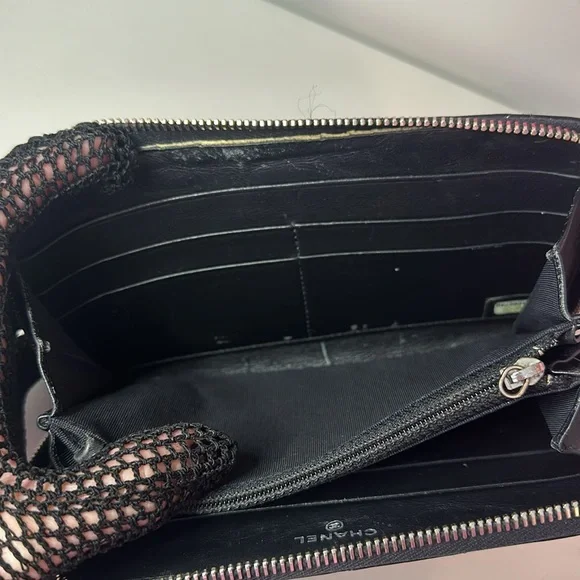 Chanel Black Patent Leather Quilted Zip Around Wallet - Picture 12 of 16